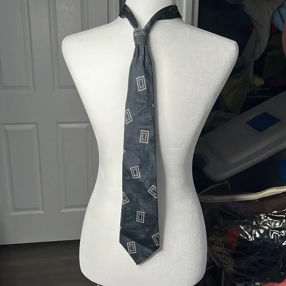 Giorgio Armani Men’s  Black Silk Tie With Square Print